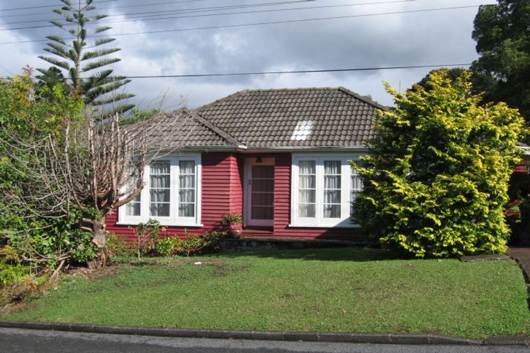Photo of property in 7 Rimutaka Place, Titirangi, Auckland, 0604