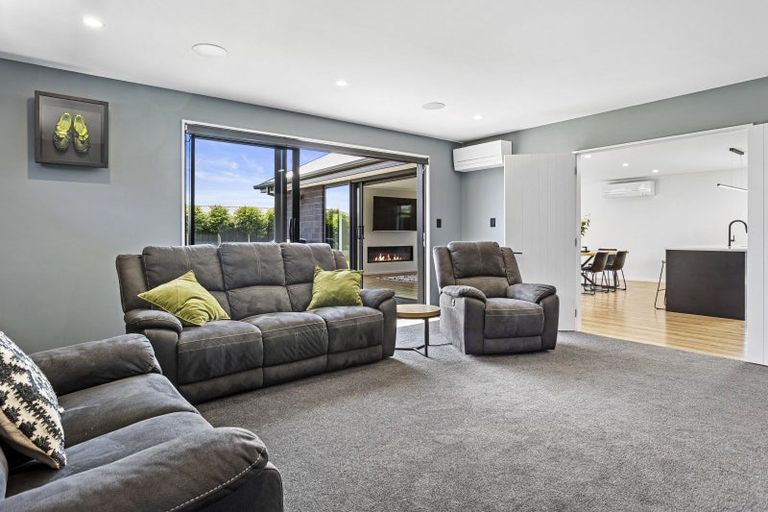 Photo of property in 12 Goldie Drive, Rangiora, 7400