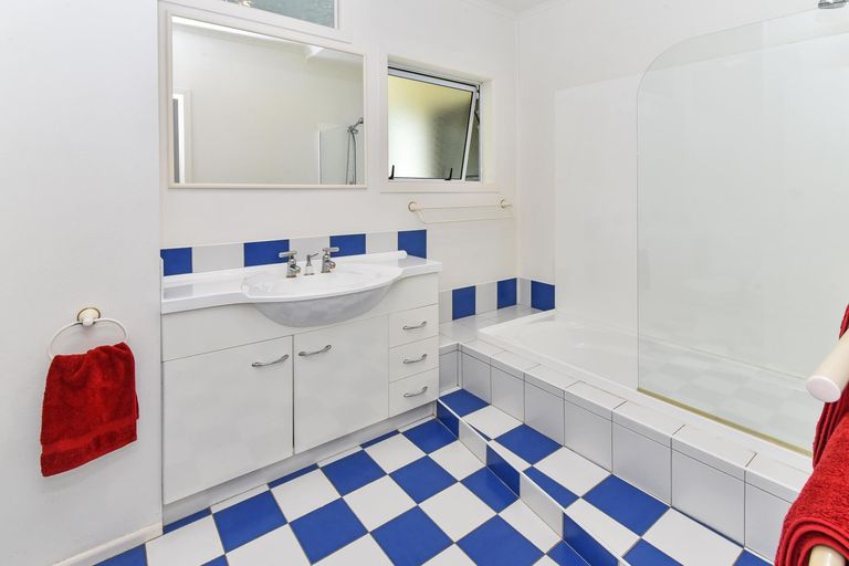 Photo of property in 32b Morley Road, Waiuku, 2681