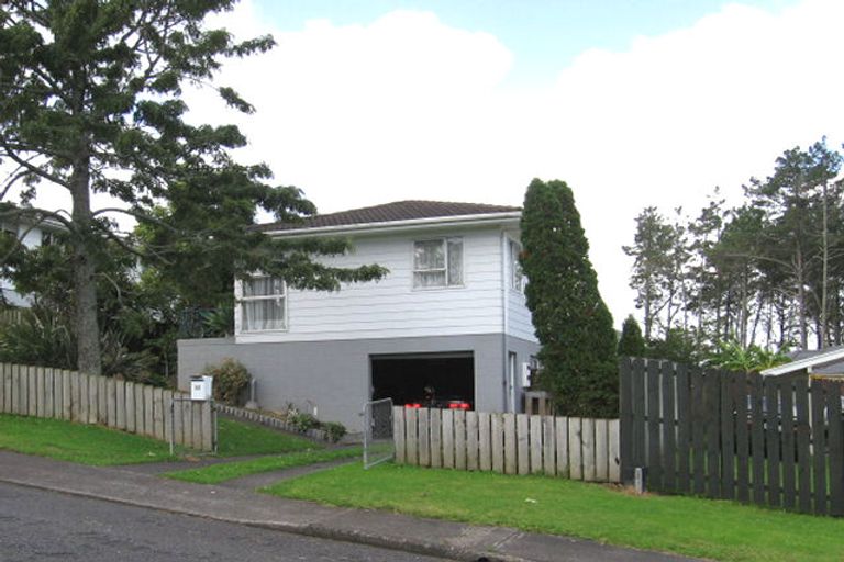 Photo of property in 52 Glenbervie Crescent, Massey, Auckland, 0614