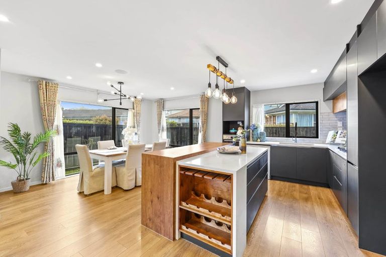 Photo of property in 21b Wells Road, Bucklands Beach, Auckland, 2012