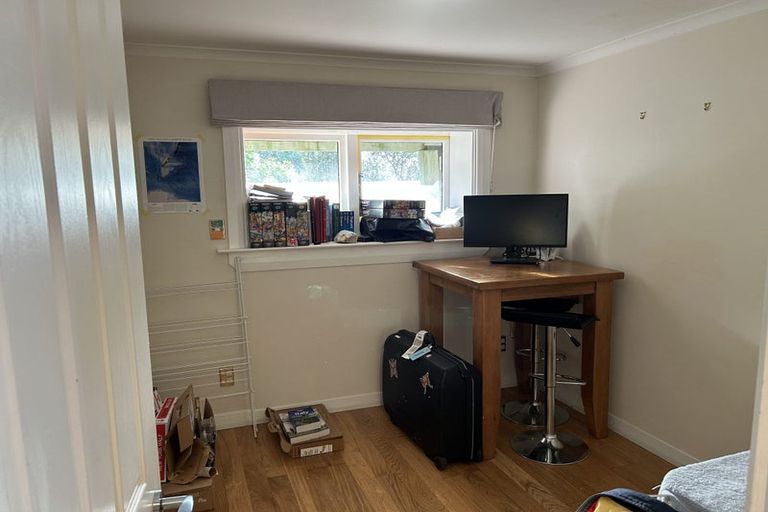 Photo of property in 398 Queens Drive, Lyall Bay, Wellington, 6022