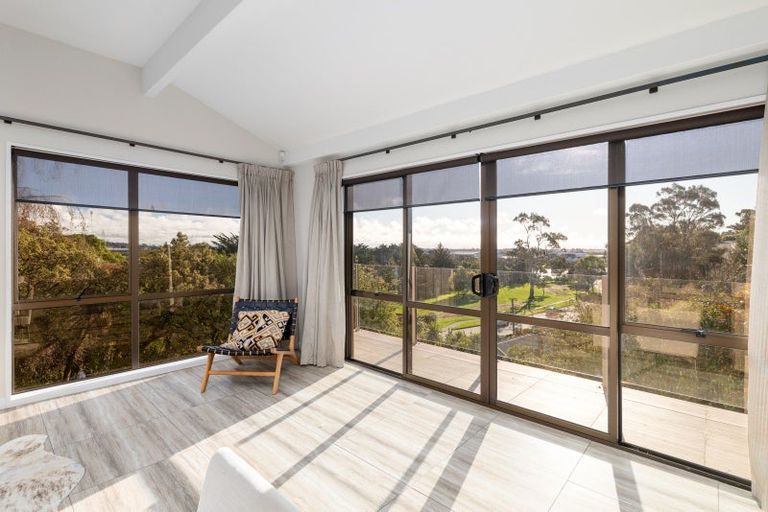 Photo of property in 2 Cannon Hill Crescent, Mount Pleasant, Christchurch, 8081