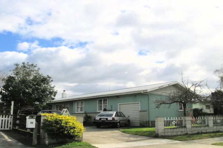Photo of property in 30 Freyberg Avenue, Tamatea, Napier, 4112