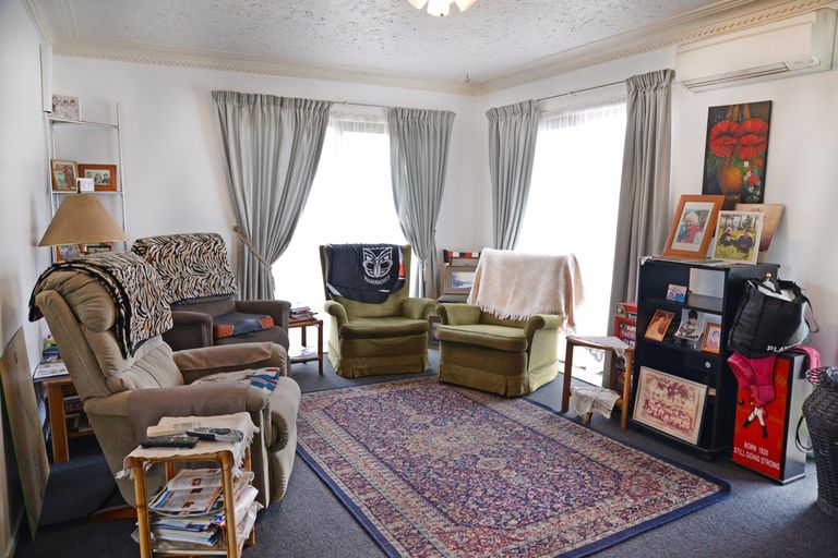 Photo of property in 53 Manuroa Road, Takanini, 2112