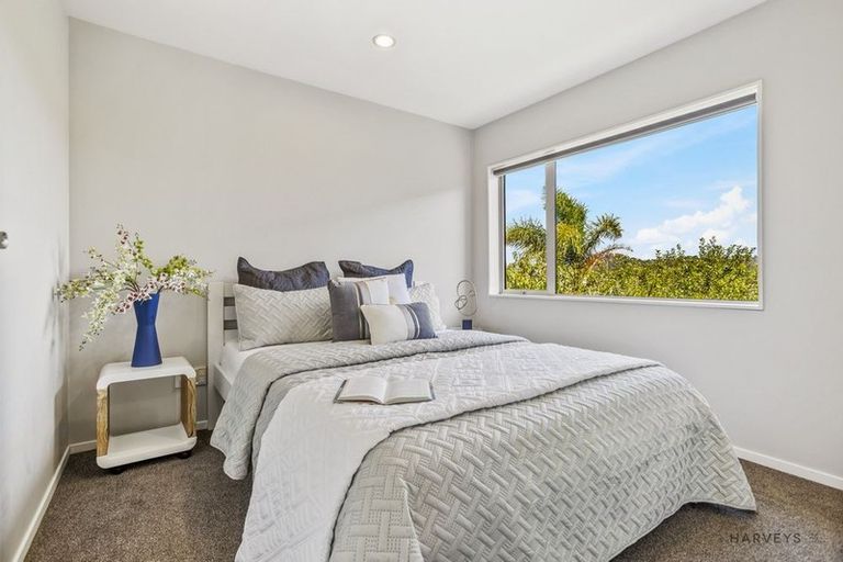 Photo of property in 75b Pleasant Road, Glen Eden, Auckland, 0602