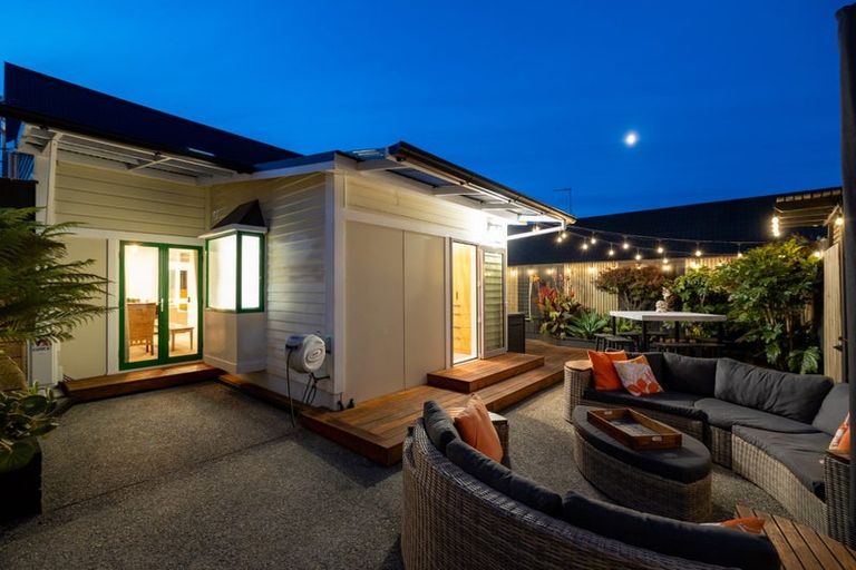 Photo of property in 121 Tasman Street, Nelson, 7010