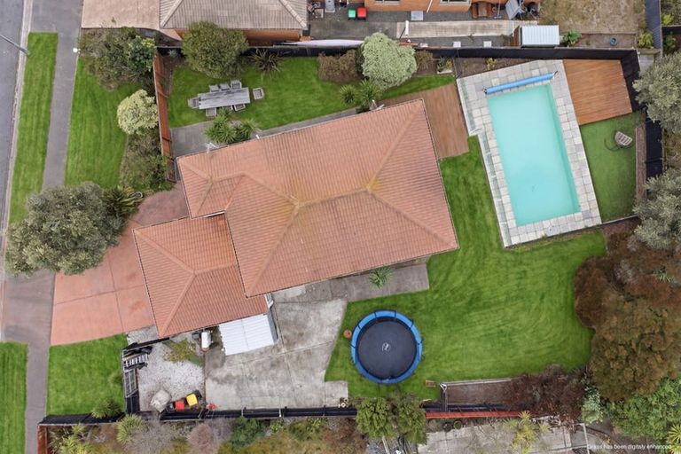 Photo of property in 70 Aston Drive, Waimairi Beach, Christchurch, 8083