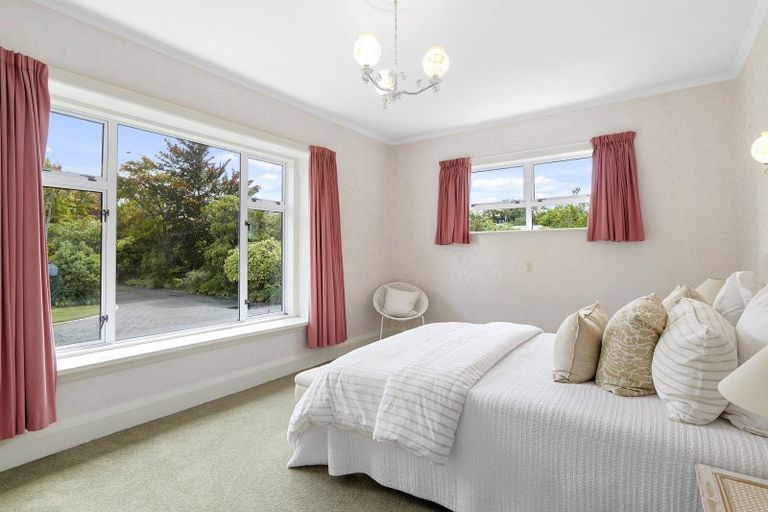 Photo of property in 126 Blighs Road, Strowan, Christchurch, 8052