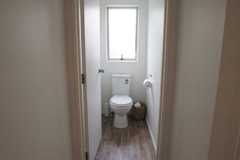 Photo of property in 50a Kitchener Road, Waiuku, 2123