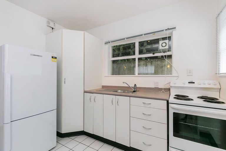 Photo of property in Parkland Flats, 51u7 Adams Terrace, Kelburn, Wellington, 6021