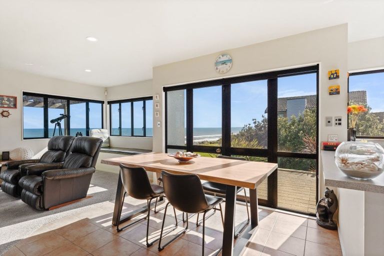 Photo of property in 43 Longbeach Drive, Castlecliff, Whanganui, 4501
