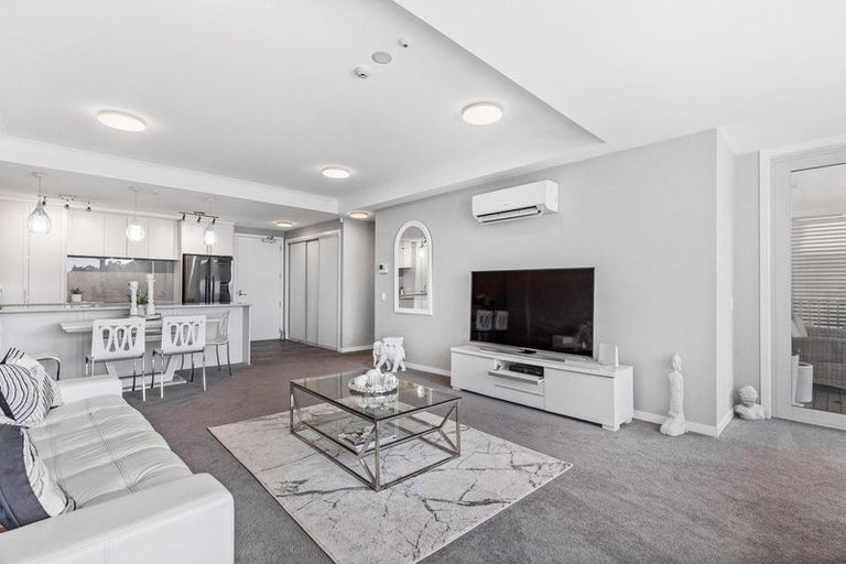 Photo of property in 170 Landmark Terrace, Orewa, 0931