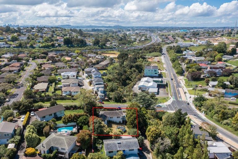 Photo of property in 8 Makora Road, Massey, Auckland, 0614