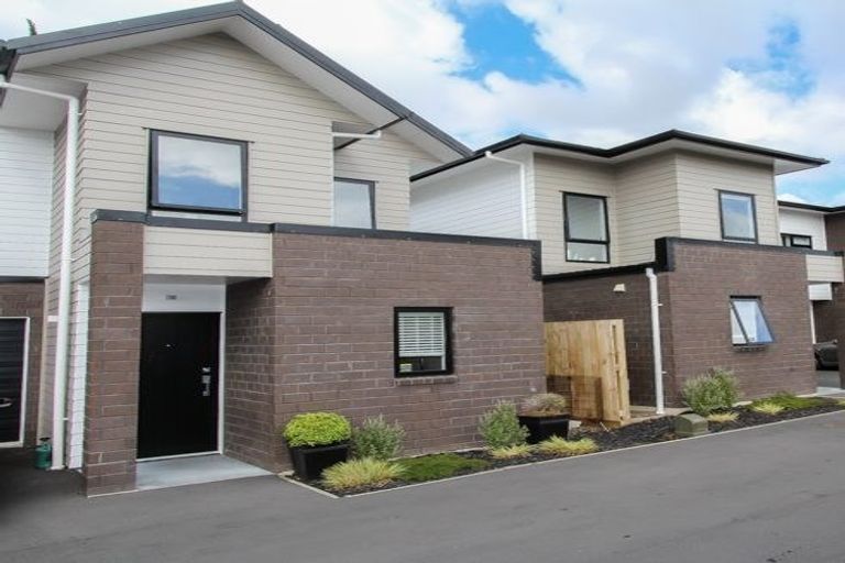 Photo of property in 28u2 Mahoe Street, Melville, Hamilton, 3206