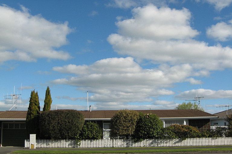 Photo of property in 2 Pukepapa Road, Marton, 4710