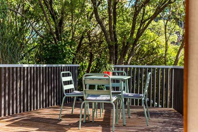 Photo of property in 49 Bayview Road, Paremata, Porirua, 5024