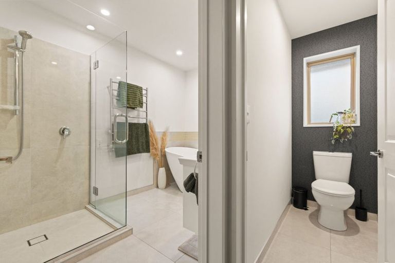 Photo of property in 14 Hussey Road, Harewood, Christchurch, 8051