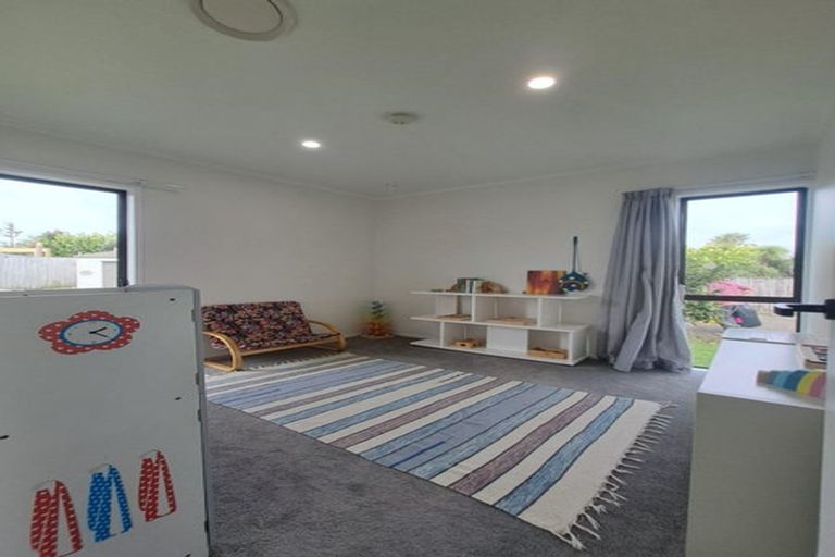 Photo of property in 8 Pacific Street, Waiuku, 2123