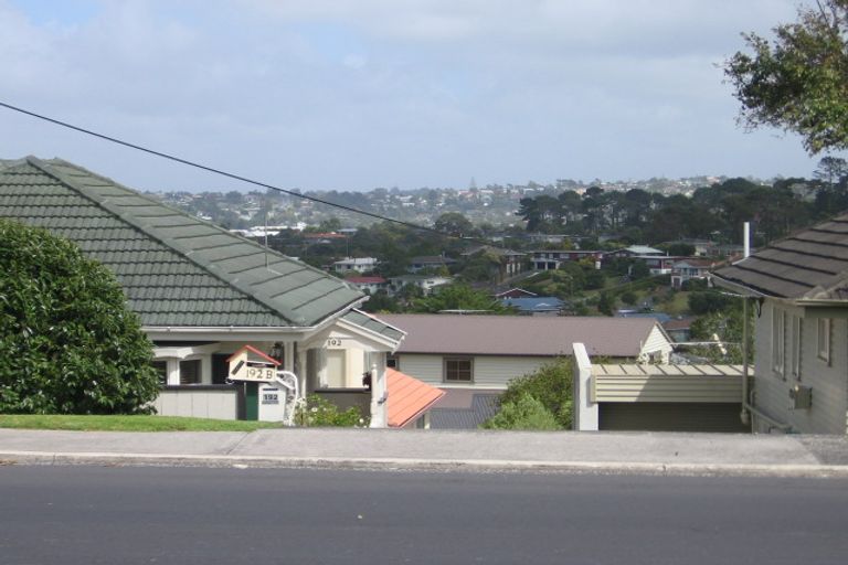 Photo of property in 1/192 East Coast Road, Forrest Hill, Auckland, 0620