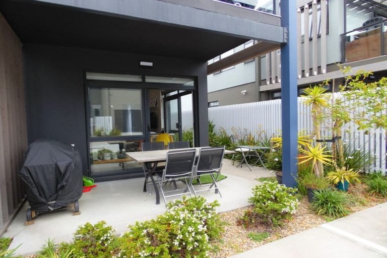 Photo of property in 22 Mollusc Road, Hobsonville, Auckland, 0616