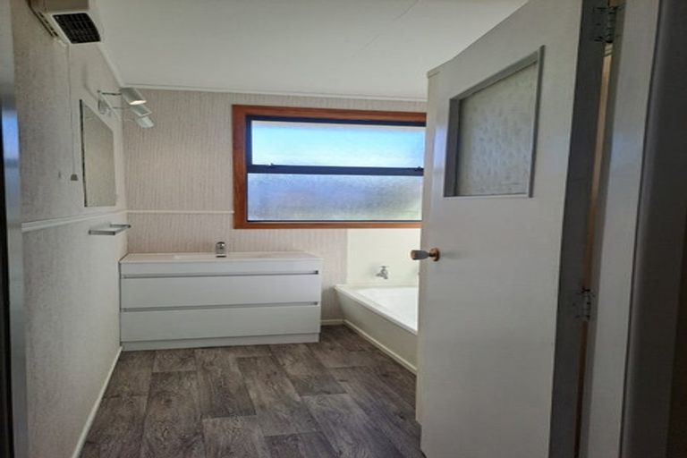 Photo of property in 10 Walker Street, East Gore, Gore, 9710