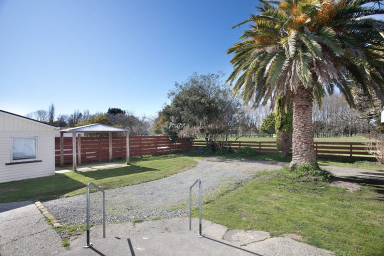 Photo of property in 46 Bridge Street, Bulls, 4818