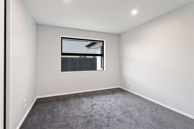Photo of property in 16 Koura Drive, Rangiora, 7400