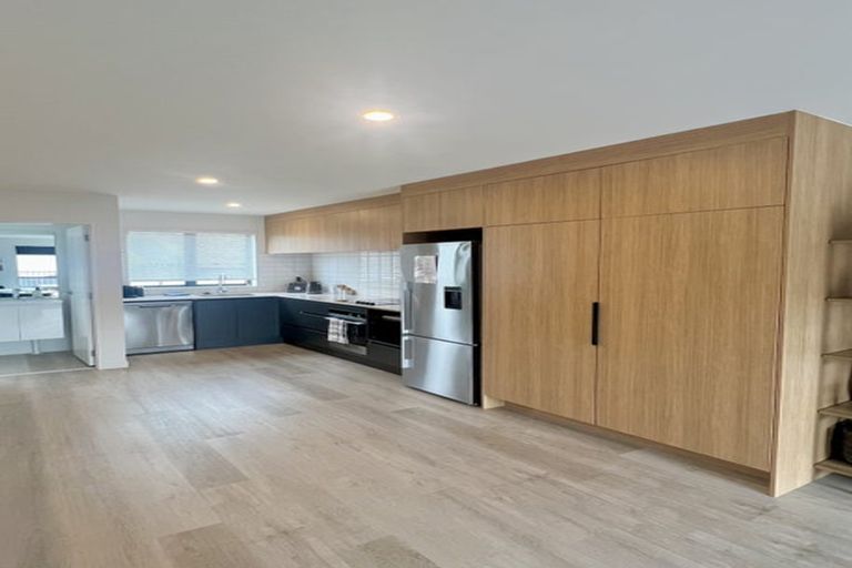 Photo of property in 6 Parenga Lane, Kumeu, 0810