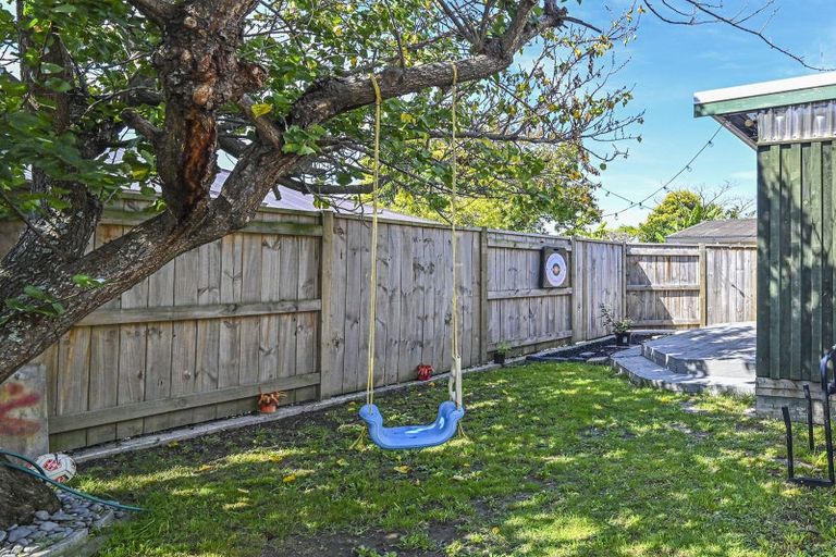 Photo of property in 18 Wycliffe Street, Onekawa, Napier, 4110