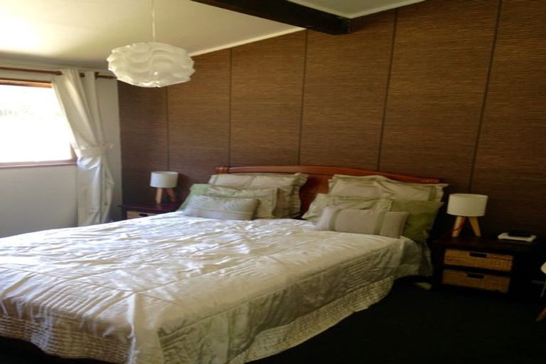 Photo of property in 35 Leinster Avenue, Raumati South, Paraparaumu, 5032