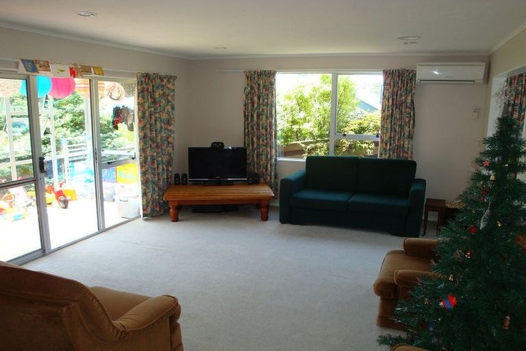 Photo of property in 30 Staithes Drive North, Whitby, Porirua, 5024