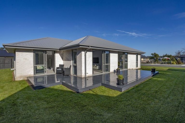Photo of property in 17 Foster Place, Amberley, 7410