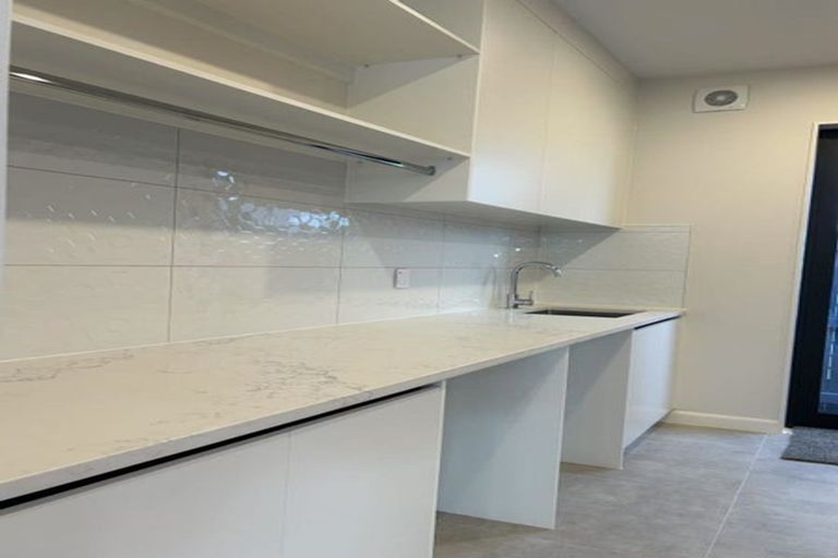 Photo of property in 7c Daytona Road, Henderson, Auckland, 0610