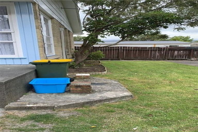 Photo of property in 21-a Kairanga Crescent, Wainuiomata, Lower Hutt, 5014