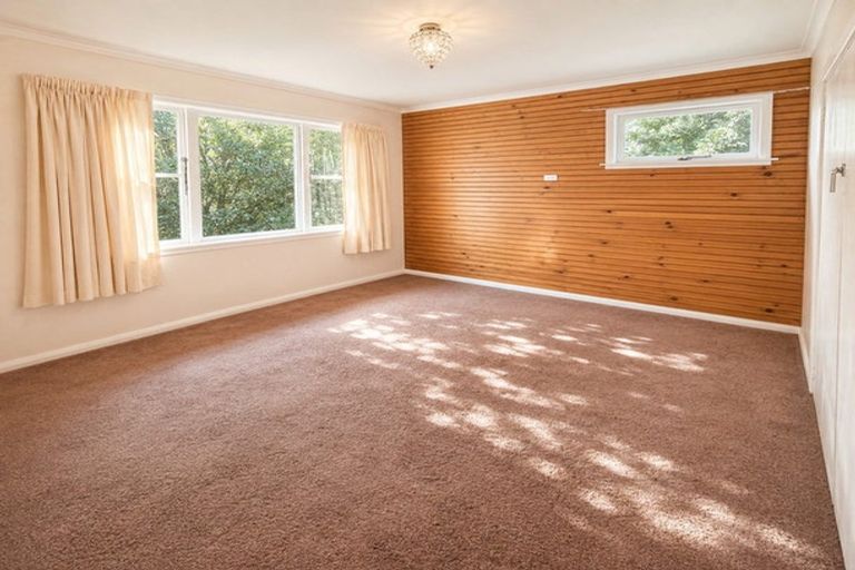 Photo of property in 31 Mahoe Street, Tawa, Wellington, 5028