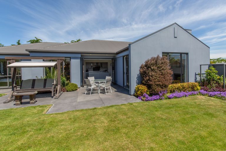 Photo of property in 15 Mistral Road, Northwood, Christchurch, 8051