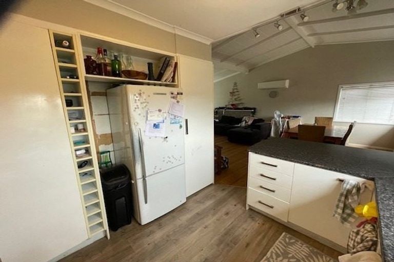 Photo of property in 14 Liverpool Street, Papakura, 2110