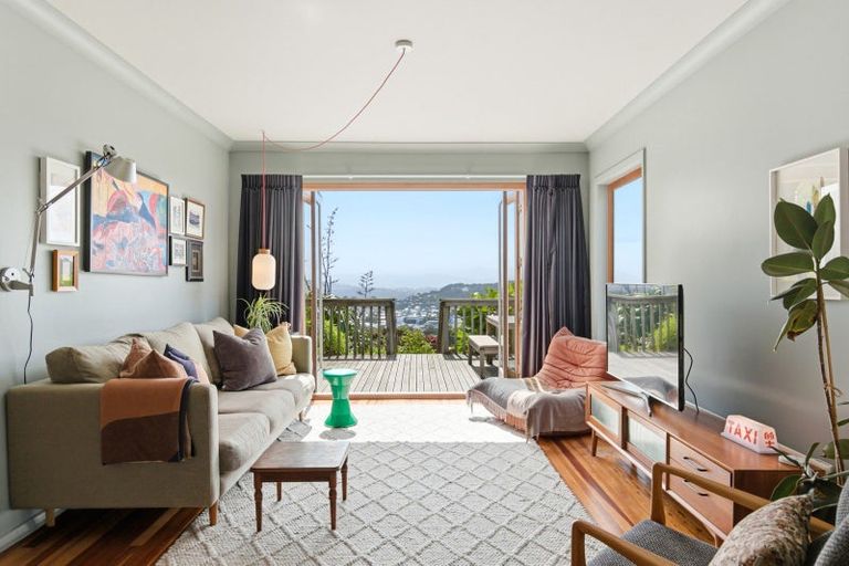 Photo of property in 63 Farnham Street, Mornington, Wellington, 6021