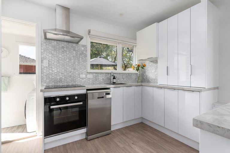 Photo of property in 4 Wadeley Road, Ilam, Christchurch, 8041