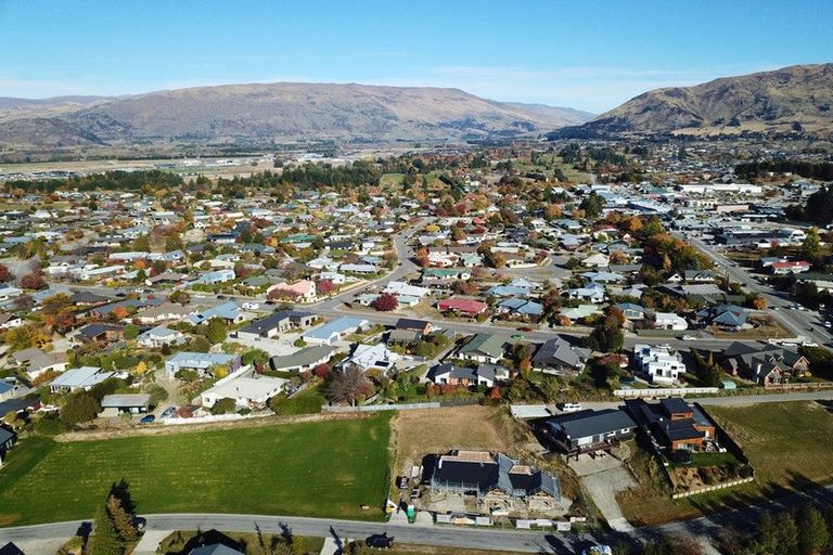 Photo of property in 6 Terranova Place, Wanaka, 9305