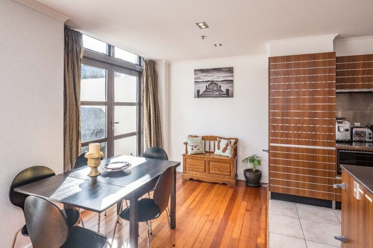 Photo of property in Augusta Apartments, 19/254 Willis Street, Te Aro, Wellington, 6011
