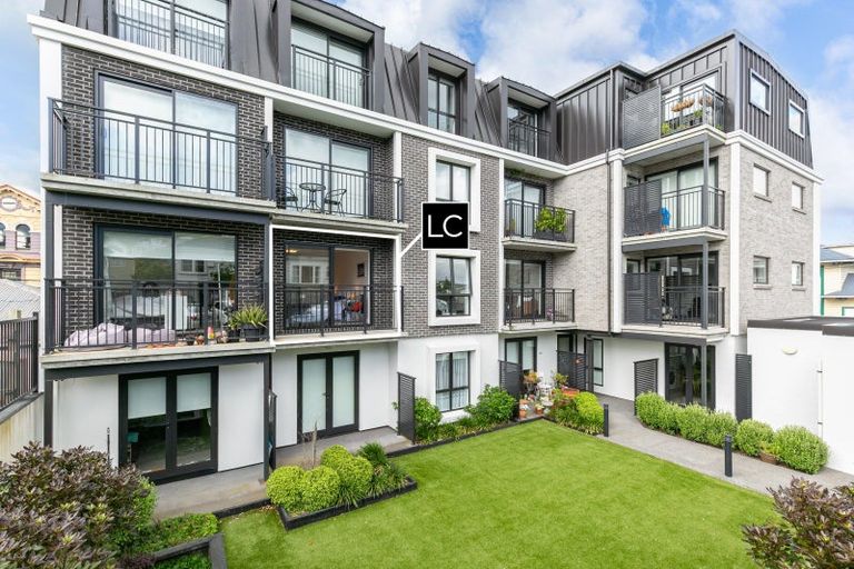 Photo of property in 205/2 Colombo Street, Newtown, Wellington, 6021