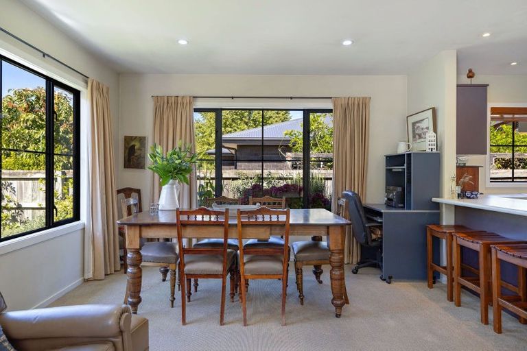Photo of property in 4 Innes Place, Arrowtown, 9302