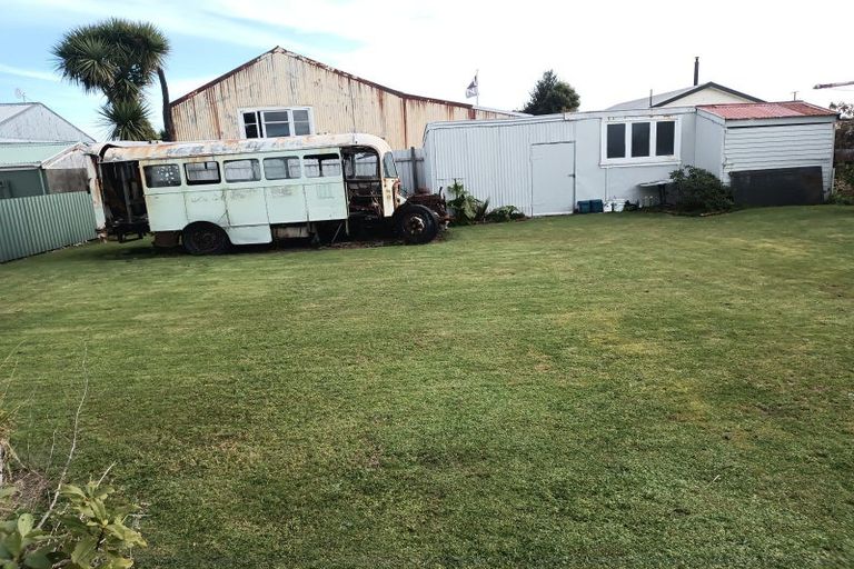 Photo of property in 50 Queen Street, Westport, 7825