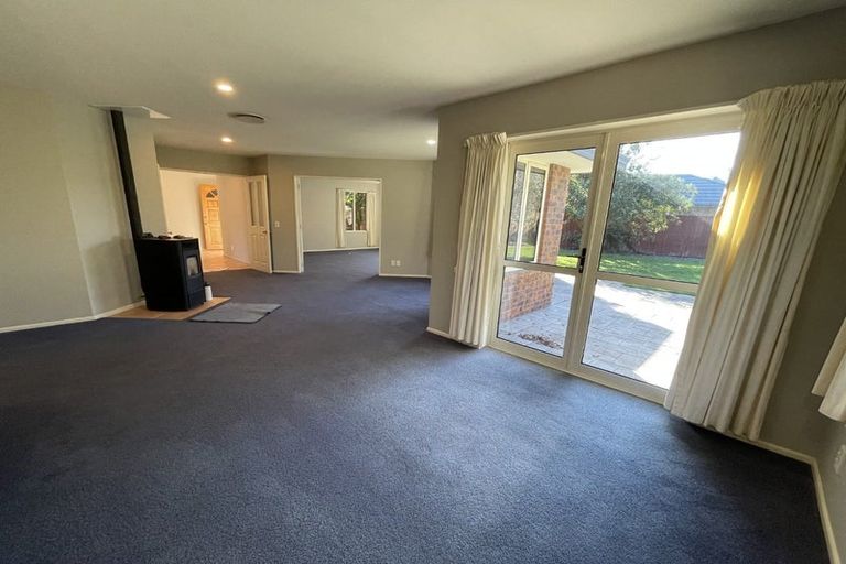 Photo of property in 25 Broadhaven Avenue, Parklands, Christchurch, 8083