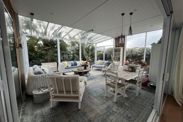 Photo of property in 161 Lemon Street, Strandon, New Plymouth, 4312