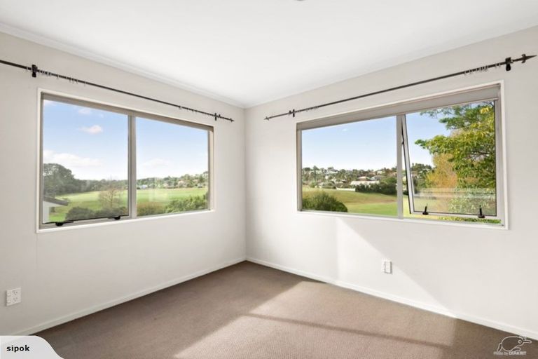 Photo of property in 1/5 Pelican Lane, Unsworth Heights, Auckland, 0632