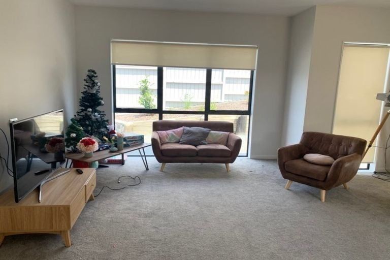 Photo of property in 52 Golden Morning Drive, Albany Heights, Auckland, 0632