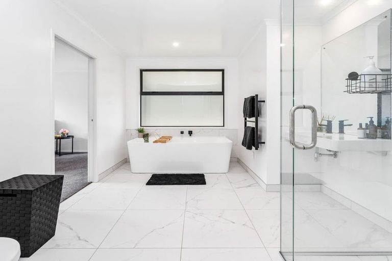 Photo of property in 23 Thomas Elmsley Way, Maungatapere, 0179